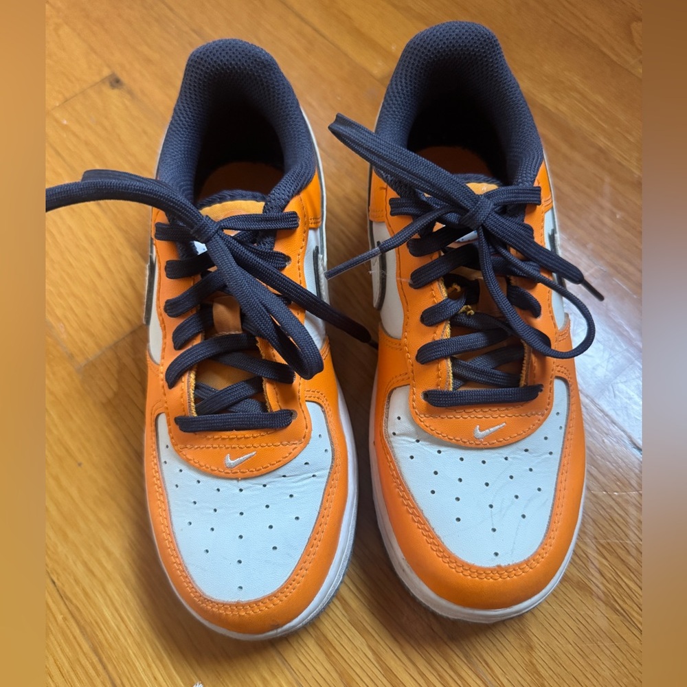 Nike Air Force 1 Low SE Clownfish Orange White Kids Sneakers Size 1.5Y